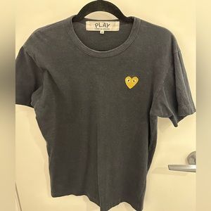 Comme Des garçon play tshirt with gold heart men's M